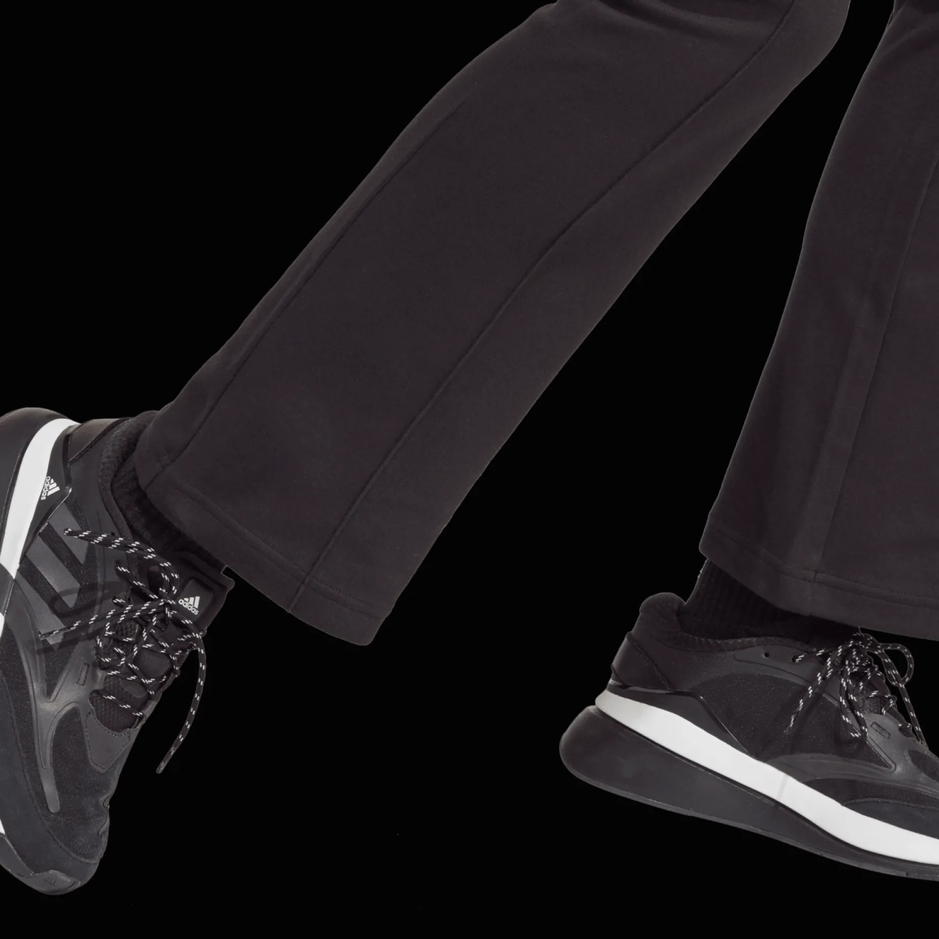 Allover Adidas Graphic High-Rise Flare Pant, Byxor Dam