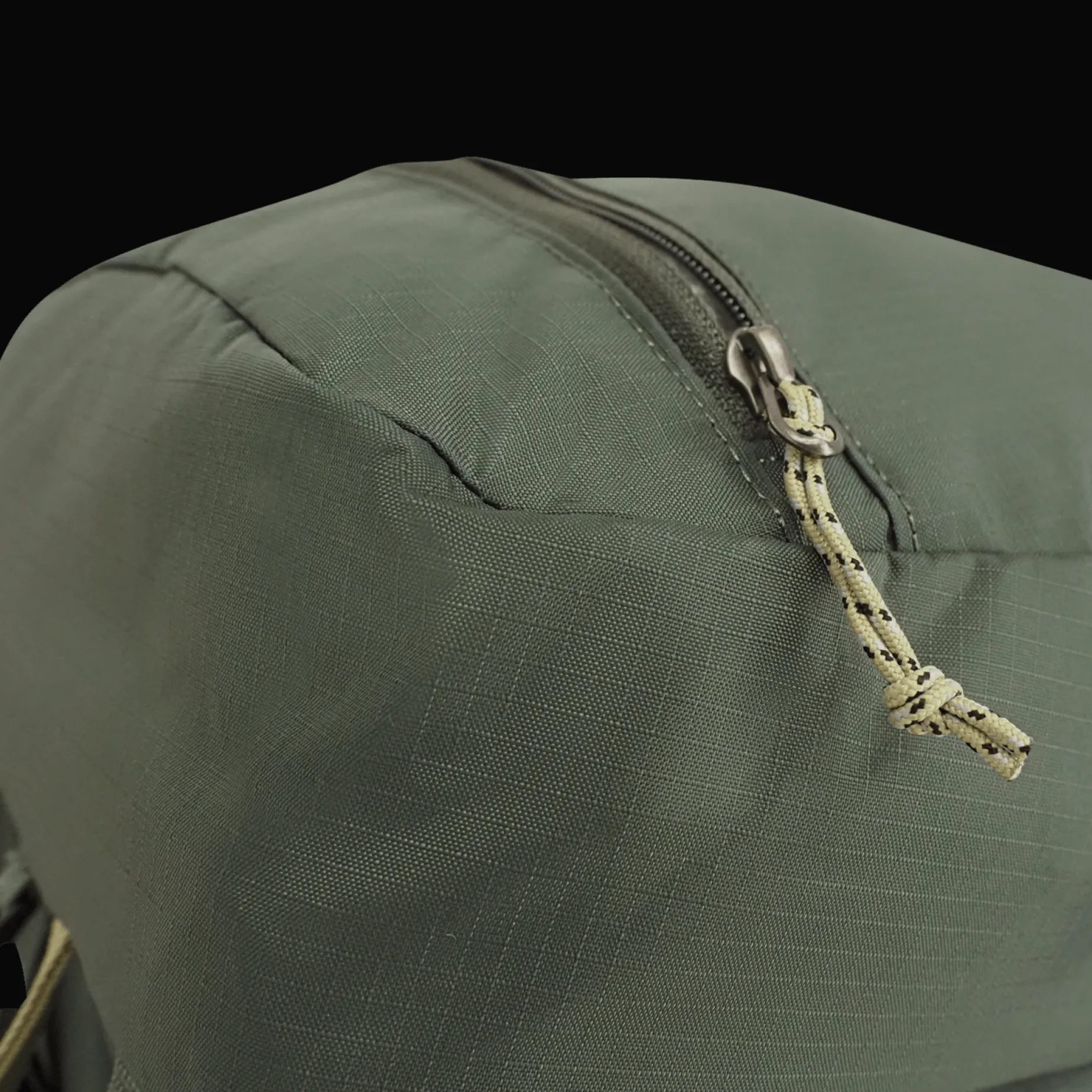 Back 38, Ryggsack