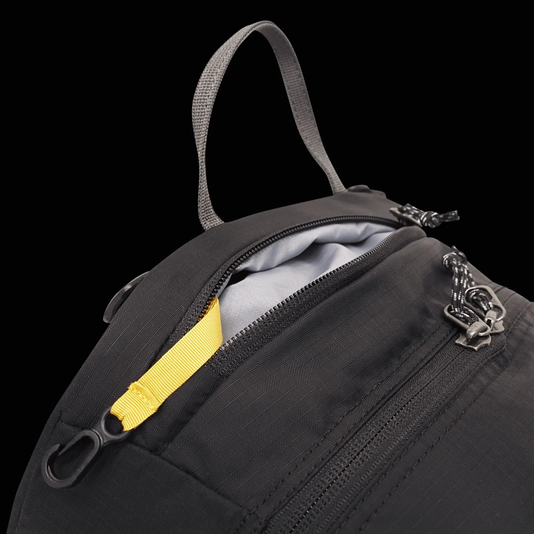 Back 28, Ryggsack