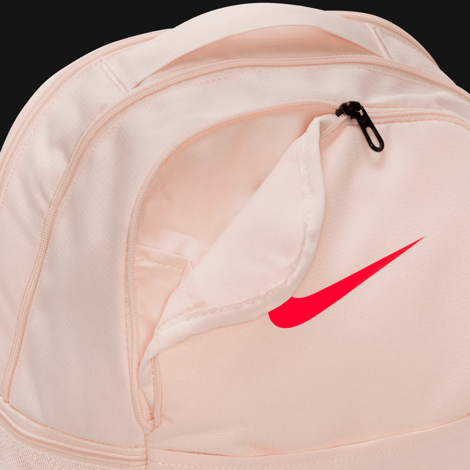 Nike Brasilia 9.5, Ryggsack