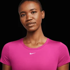 One Dri-Fit Short Sleeve Slim Top, T-Shirt Dam