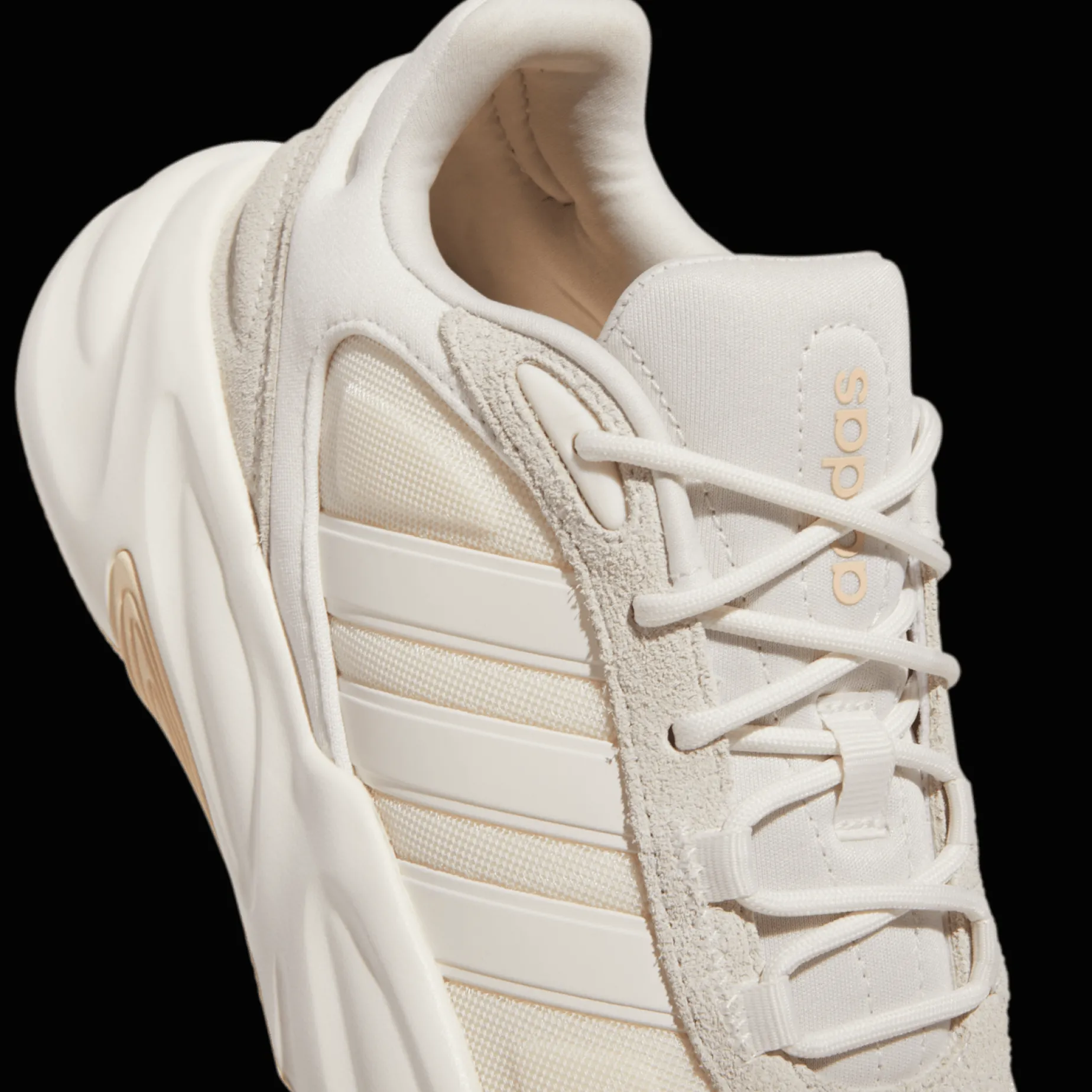 Ozelle, Sneakers Dam