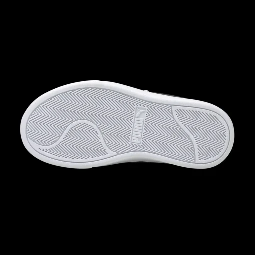 Shuffle V, Sneaker Barn