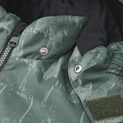 Snowstorm, Overall Barn