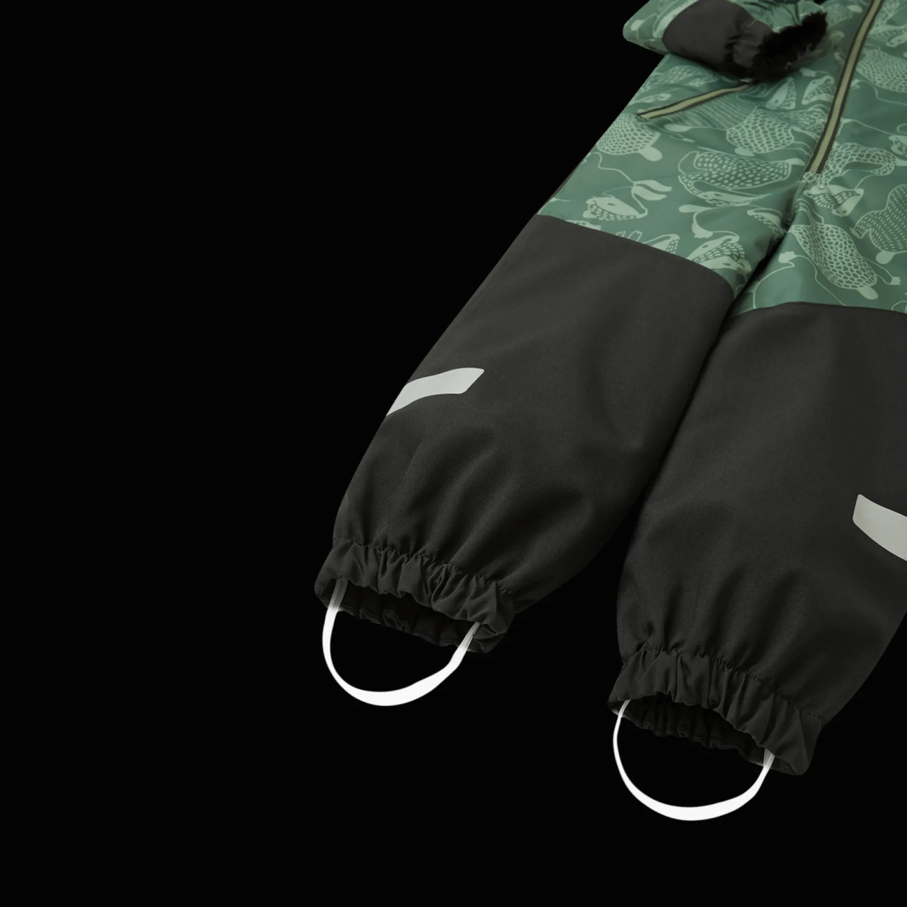 Snowstorm, Overall Barn